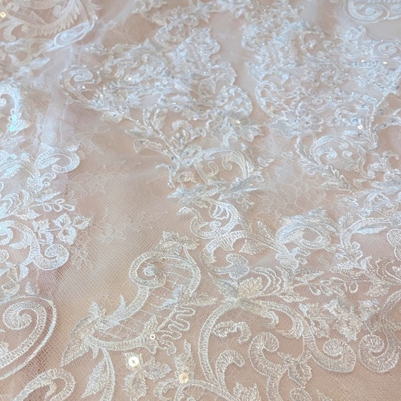 Oleg Cassini CWG807 cap sleeve plunging V neck. Ivory rose gold w/chapel train. - Picture 9 of 14